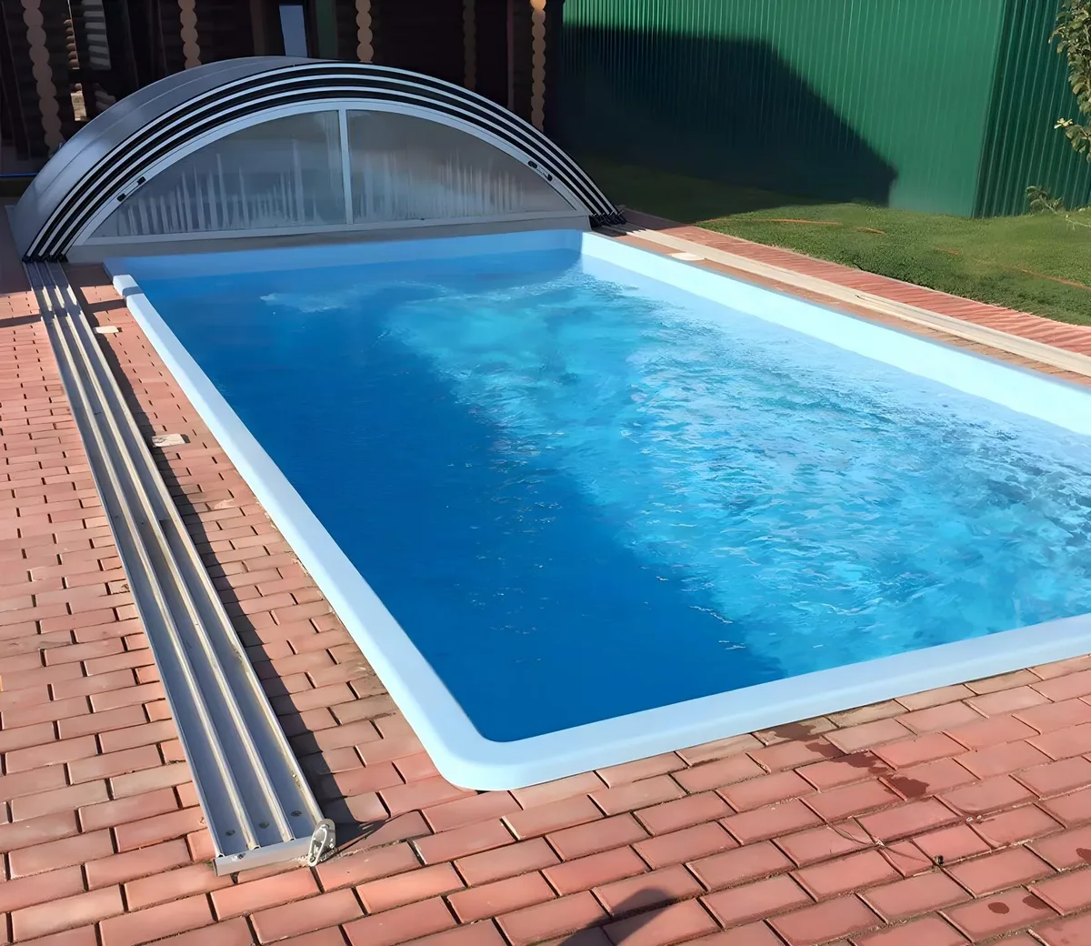 Laguna 7 — вечернее освещение в Орле